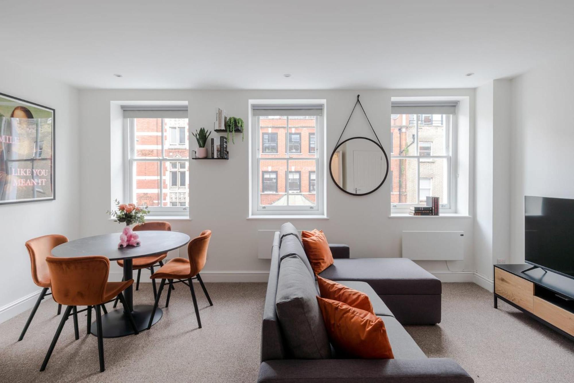 The Sensual Breeze - Fitzrovia - Frankie Says Apartment London Ngoại thất bức ảnh