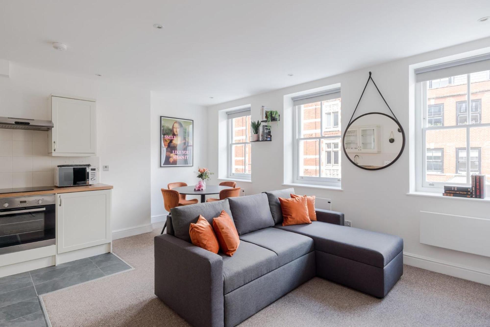 The Sensual Breeze - Fitzrovia - Frankie Says Apartment London Ngoại thất bức ảnh